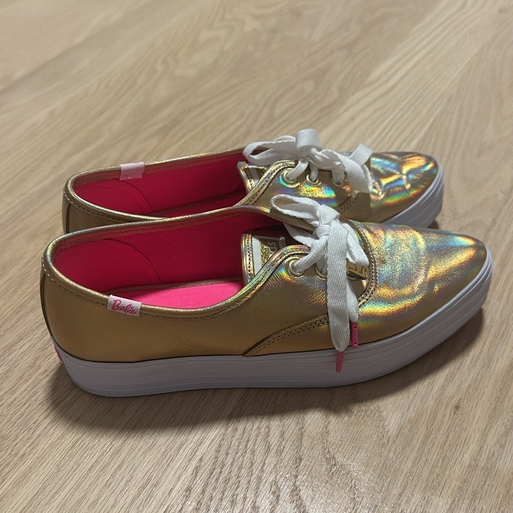 Keds X Barbie™️ Point Metallic Leather Lace Up size 7